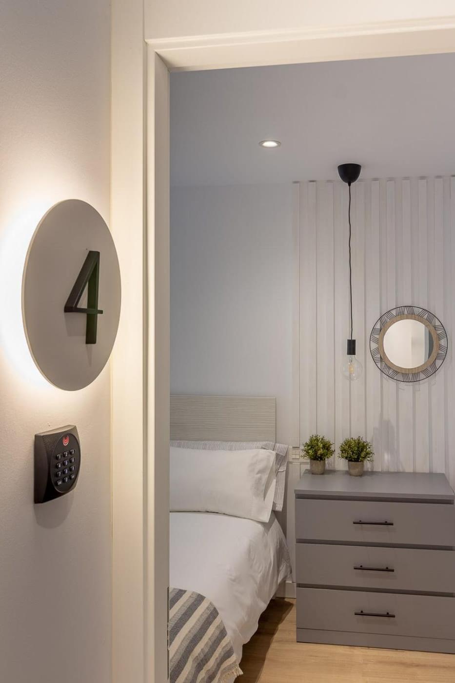 Room4You By Asturias Holidays Oviedo Exteriér fotografie